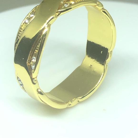 18k Yellow Gold Filled Fancy Band BBB Ring - Picture 5 of 10